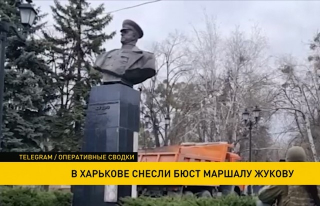 Нацисты с "Азовстали" предложили обменять мирных граждан на продукты
