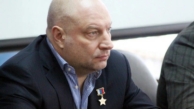 Огненная застава. Застава, смирно! Оставшиеся в живых находятся перед вами