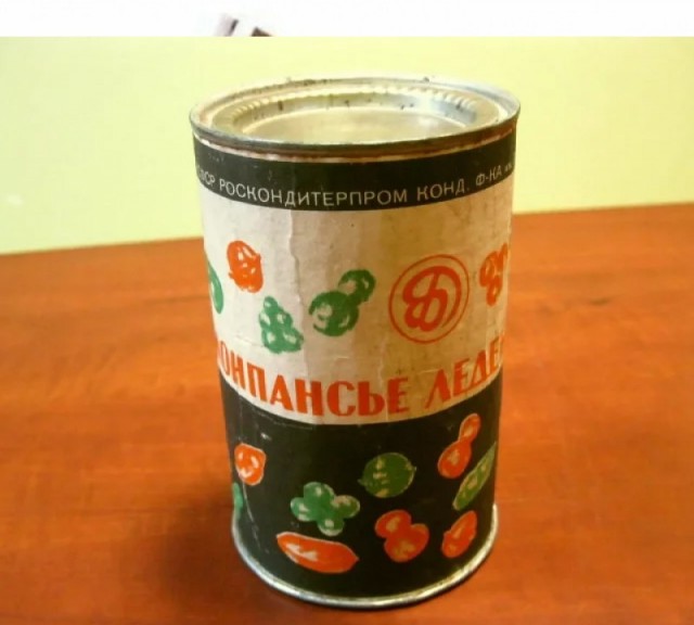 Вкус детства: какие конфеты вызывали восторг у детей СССР — смотрим на фантики и вспоминаем