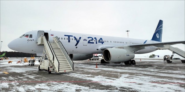 Новый-старый  Ту-214 у Ред Вингс