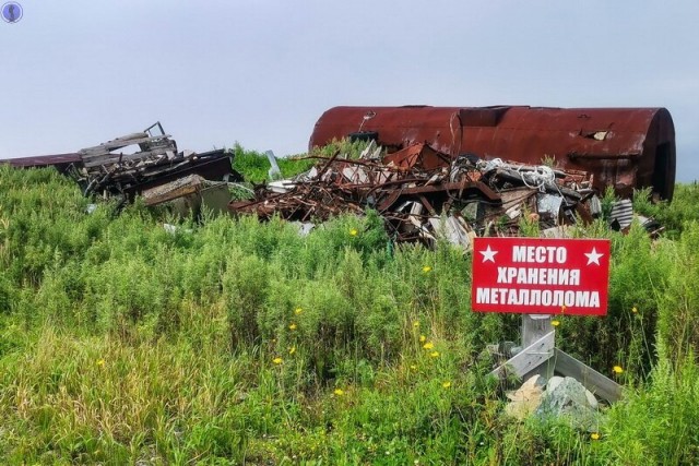 Брошенная техника, ржавеющая на заброшенном острове Аскольд