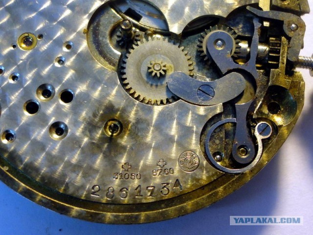 Делаем новые часы со старинным механизмом