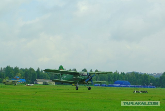 Ан-2: самолет, способный летать хвостом вперед