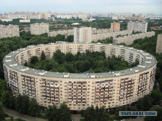Криворукие архитекторы, поражающие своими нелепыми творениями