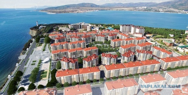 Жители Геленджика потребовали закрыть город для туристов