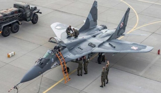 В Польше придумали, как передать Украине самолеты и избежать удара со стороны России