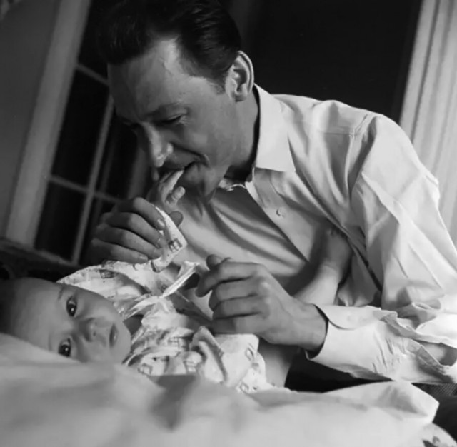 Интересные снимки известных людей 07.07.25