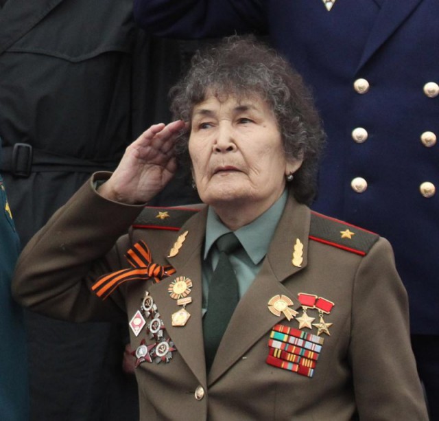 Ветерана и народного артиста СССР Владимира Этуша не пригласили на праздничный приём по случаю Дня Победы
