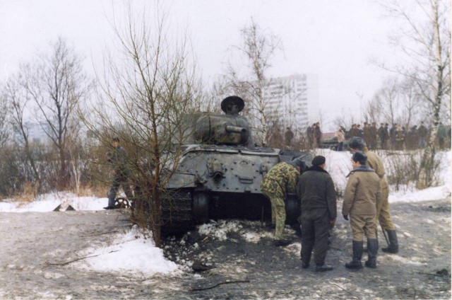 Раскопки огнеметного танка ОТ-34/76