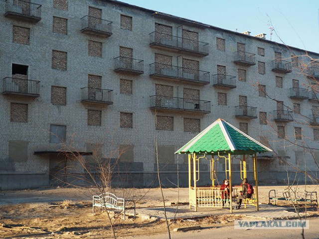Казахстан доверит запуск двух спутников Илону Маску