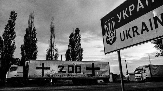 В Сети посмеялись над "детским" бронежилетом Зеленского