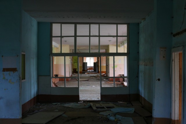 Заброшенный ракетный арсенал бывшего военного аэродрома "Кулон" в Переяславке