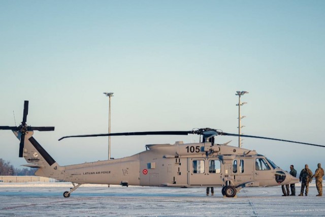 Латвия предоставляет Украине все свои боевые вертолеты!