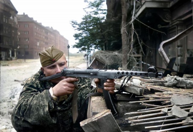 1945 год в 84 фотографиях