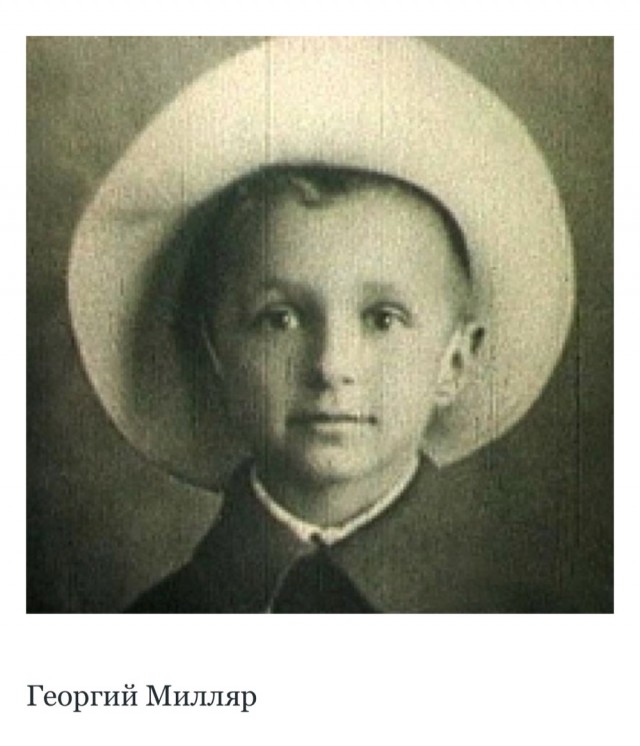 Небольшая фотоподборка известных личностей в детстве и юности