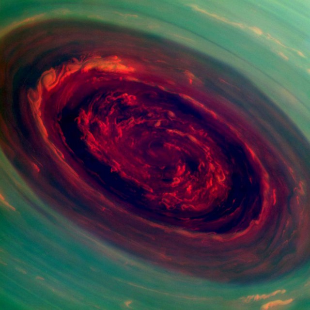Фантастические фотографии Сатурна