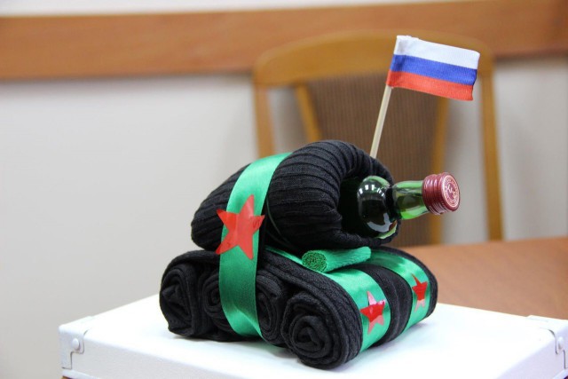 Тупой, местами чёрный юмор. Не для всех!