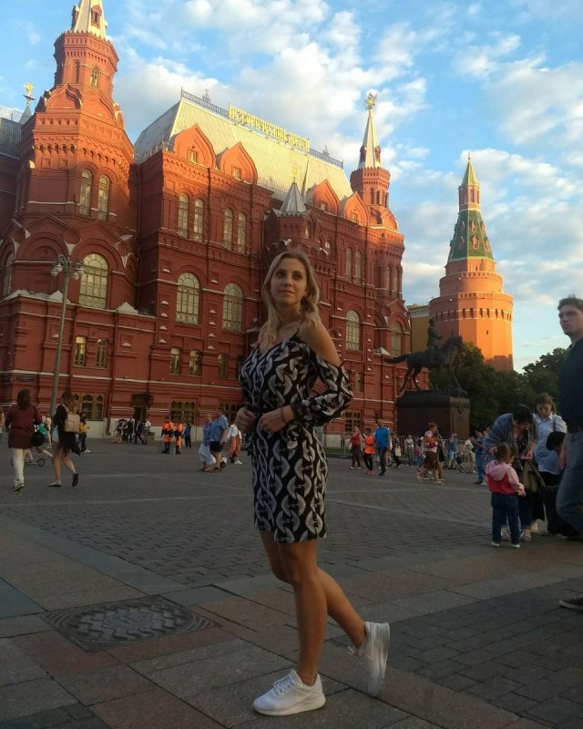 Бразильская девушка-арбитр стала известна на весь мир. И её позвали в эскорт...