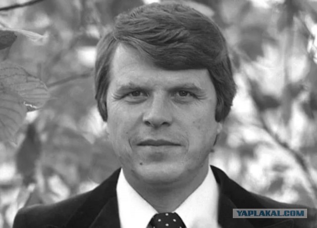 Умер Михаил Кокшенов. Ему было 82 года