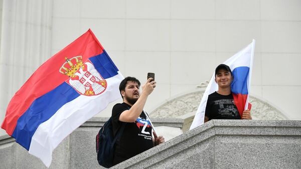 Вучич заявил, что не сможет объяснить народу Сербии введение санкций против России