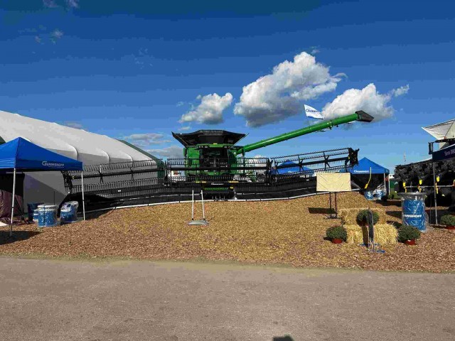 Экскурсия по миру сельхозмонстров. Farm Progress Show 2025