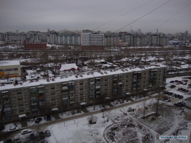 Выглядываю в окно, а там?