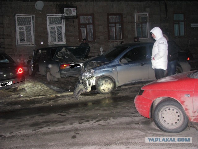 В центре Ростова цыганская семья захватила двухэтажный дом