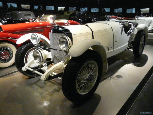 Фотоотчет. Германия. Музей Mercedes-Benz
