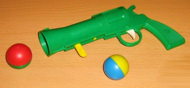 Игрушки из разного детства, когда мир был добрее и веселее!