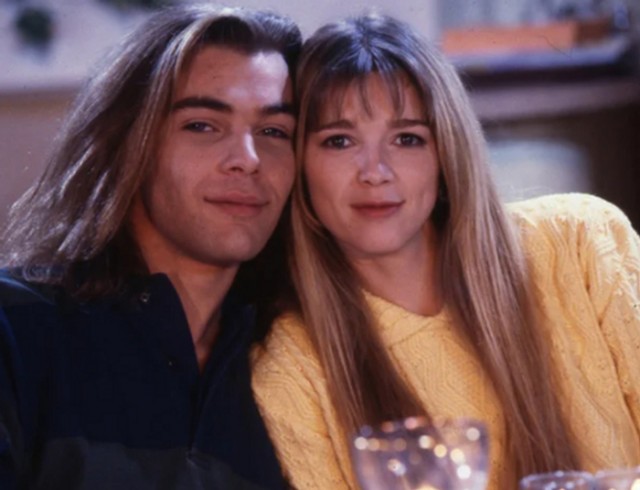 «Элен и ребята»: как сейчас выглядят красавчик Николя и блондинка Элен