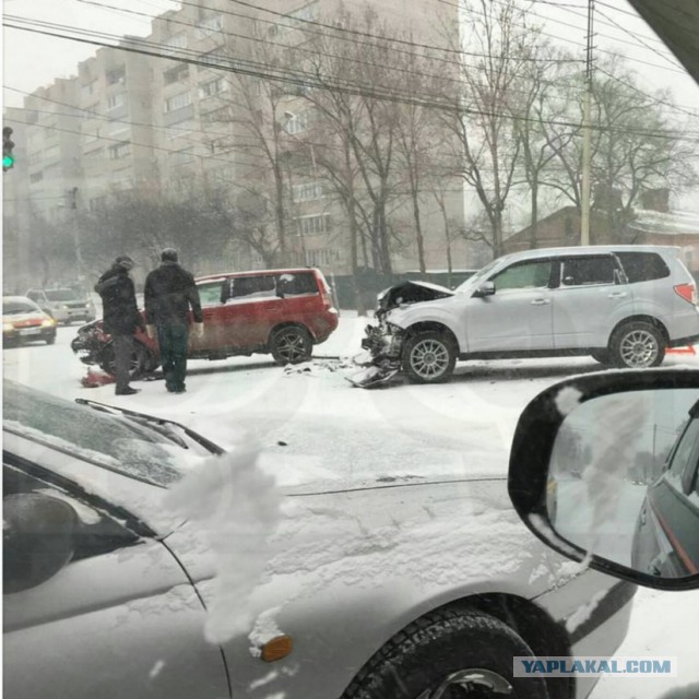А во Владивостоке снова снежок