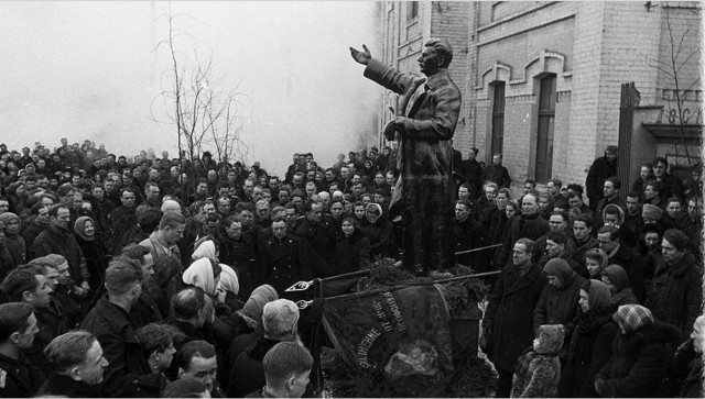 1953. Мартовские иды