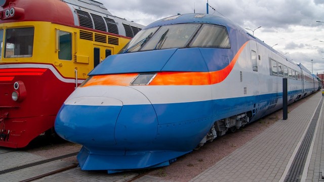 Siemens приостановил контракт с РЖД на поставку новых электропоездов «Сапсан»