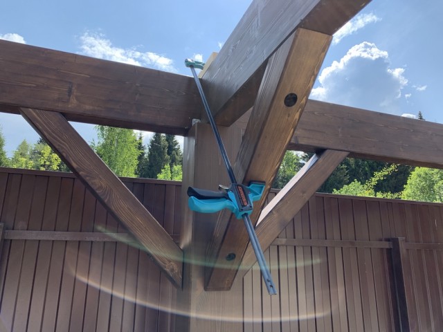 Навес для авто из бруса своими руками