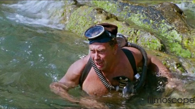 Боевой пловец из фильма "Секретный фарватер". Кто исполнил эту роль?