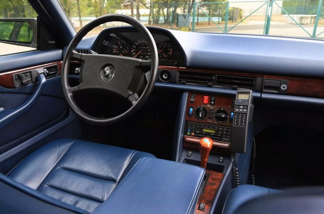 45 лет Mercedes-Benz W126