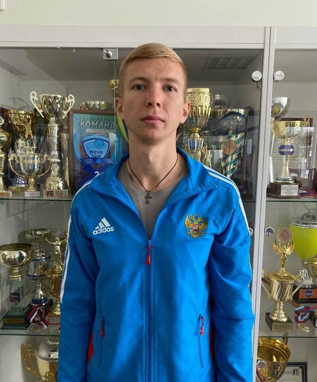 В Воронеже физрук признался в совращении школьницы и пообещал жениться