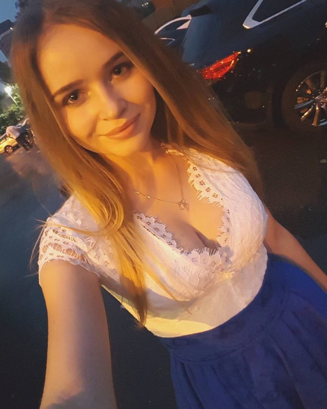 Девушки из социальных сетей