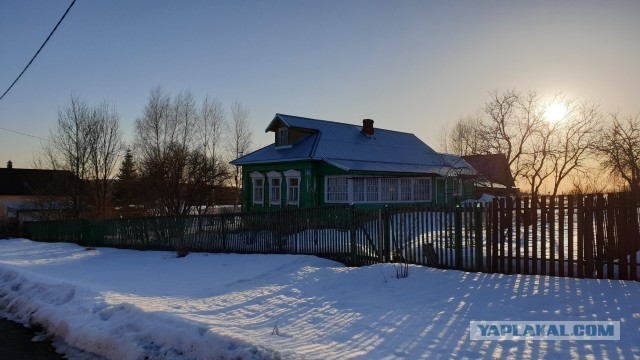 35 подъездов, 3708 квартир и огромная парковка вместо двора — добро пожаловать в город-дом, главный "человейник" всея Руси