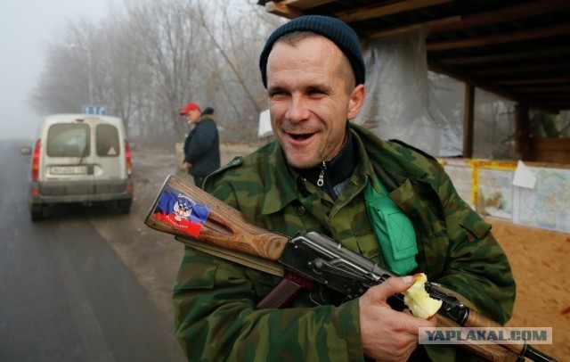 «Люди бегут, пути травой заросли»: жизнь Донецкого завода изнутри Жители ДНР восстали против невыплат зарплат