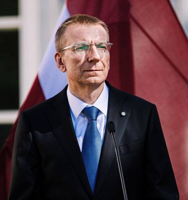 Президент Латвии объяснил Маску, почему существует НАТО