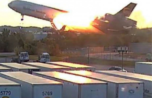 Опубликован предварительный отчёт о катастрофе MD-11F в США