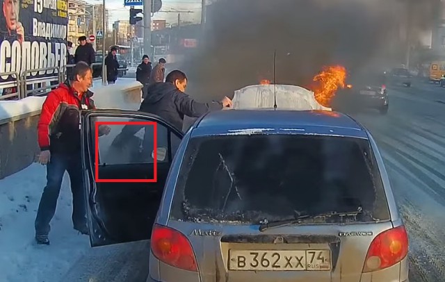 Про взаимопомощь на дороге