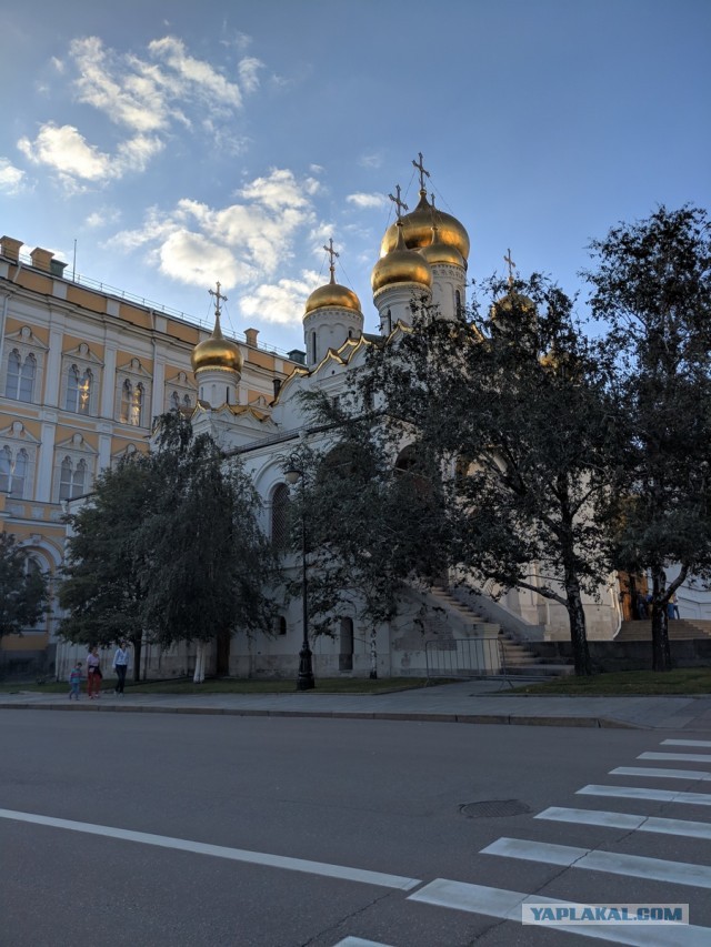 Фотография на память на Красной площади в Москве