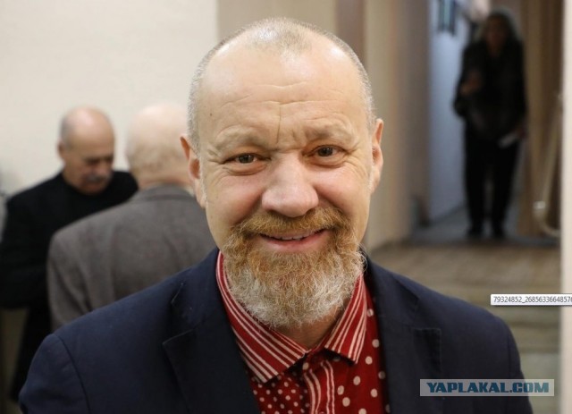 Как изменились участники передачи «Маски-шоу», которые заставляли зрителей замирать у экранов в далекие 90-е.