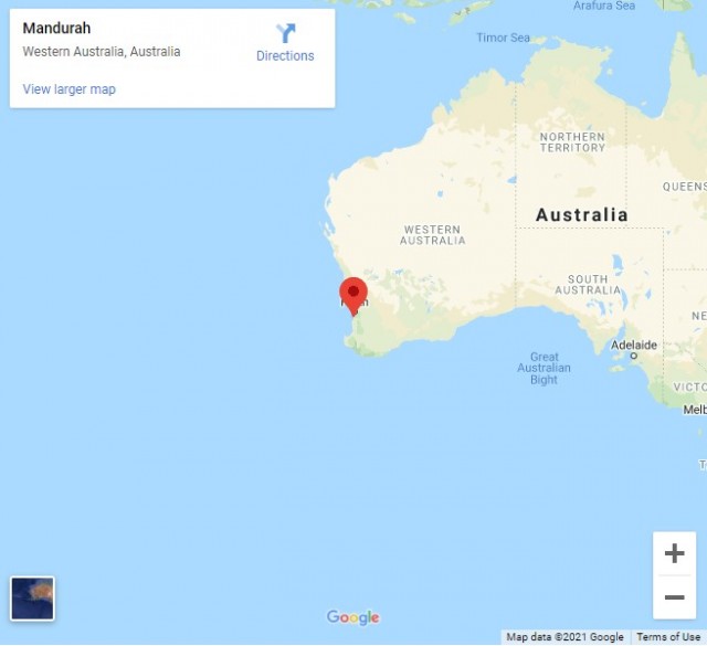 Два австралийца потерялись в море, попивая пиво на матрасе. Они говорят, что ни о чем ни жалеют