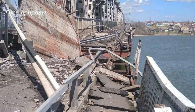 Мост через Днестровский лиман полностью разрушен