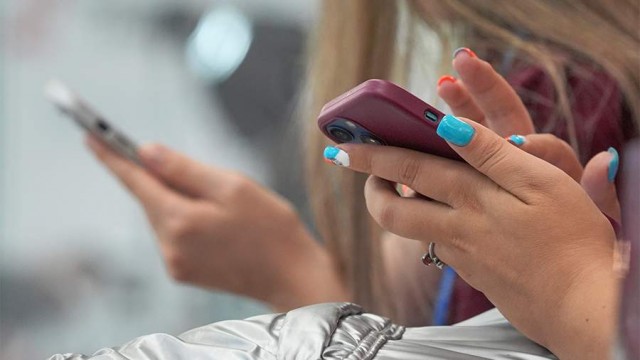 Общество В ГД предложили установить максимальный срок возврата денег на карту