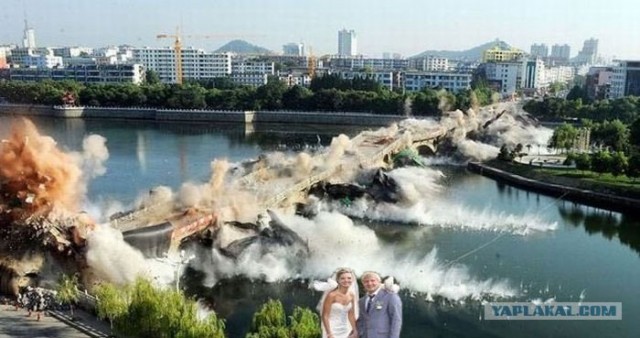 Молодожены разрушили подвесной мост через Базаиху