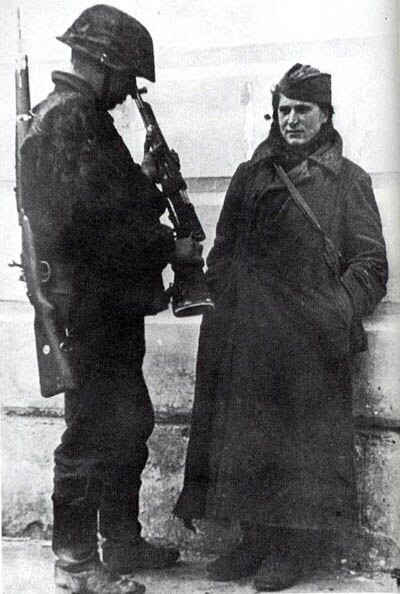 Советские женщины-военнослужащие в плену